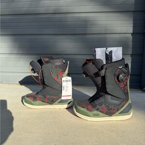 Men’s ThirtyTwo snowboard boots